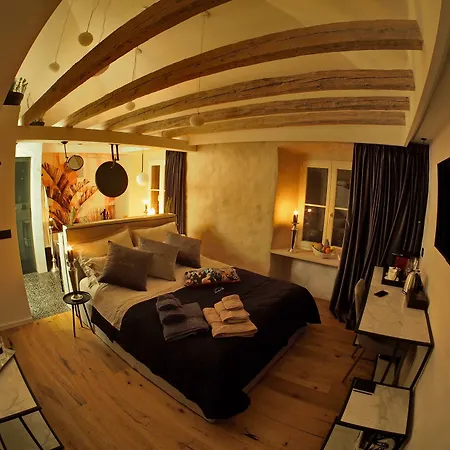 La E Bella Iv Guest house