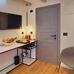 Gostinjska kuća La E Bella Iv 4*