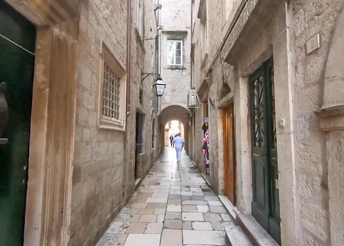 La E Bella Iv